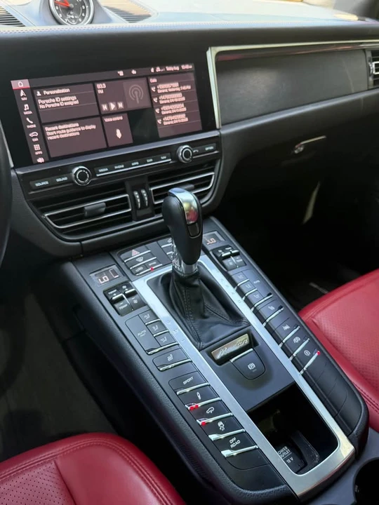 2021 Porsche Macan GTS - Image 9 of 10
