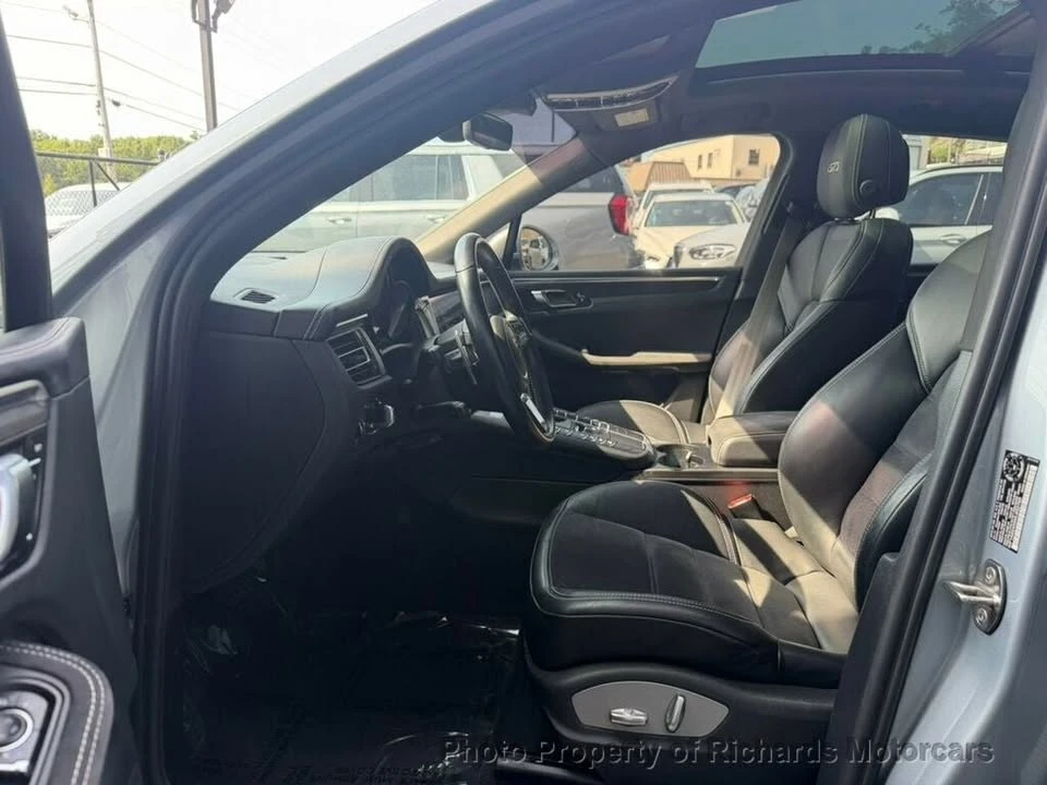 2021 Porsche Macan GTS - Image 11 of 20