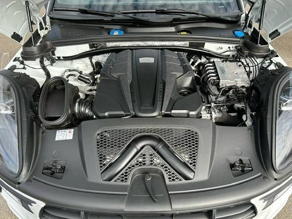 2021 Porsche Macan GTS - Image 8 of 8
