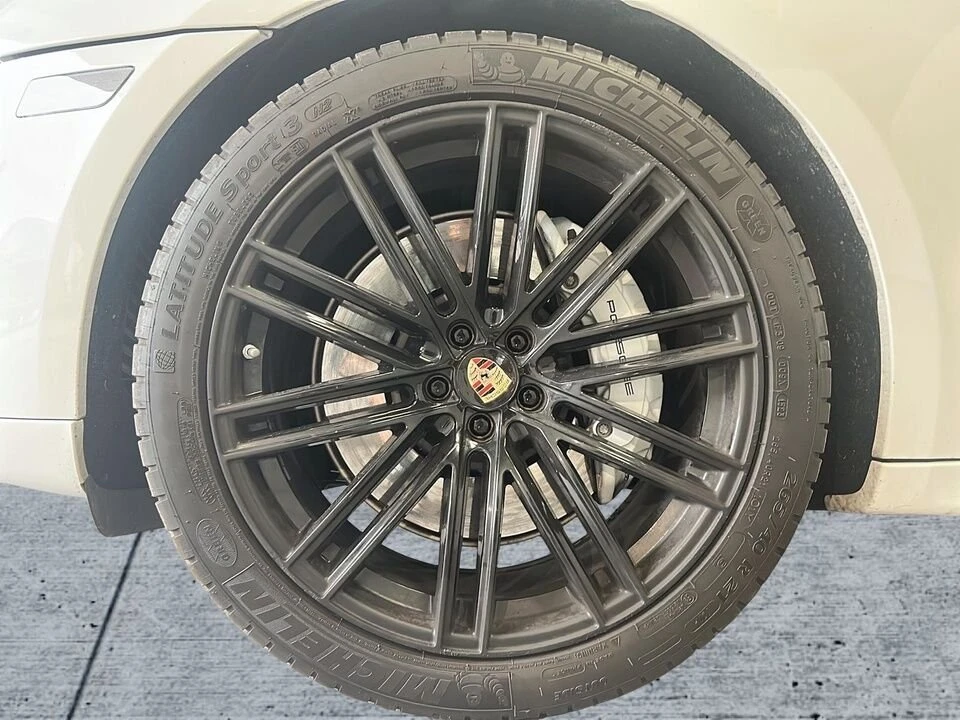 2021 Porsche Macan GTS - Image 6 of 20