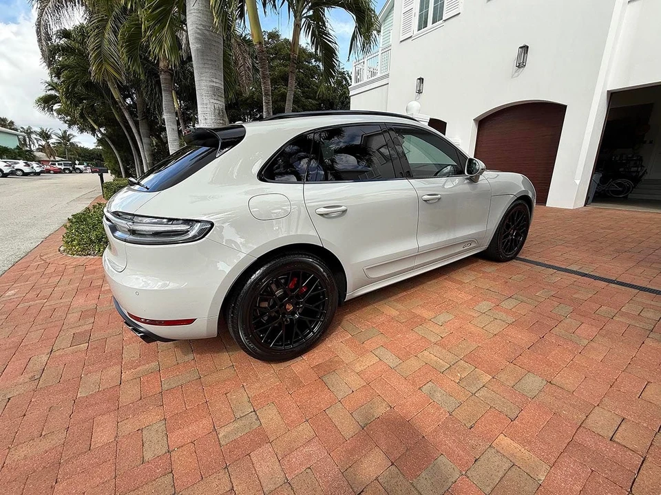 2021 Porsche Macan GTS - Image 9 of 11