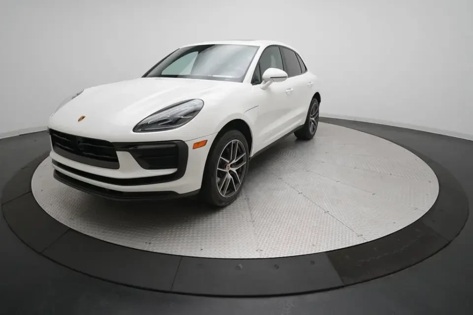 2021 Porsche Macan GTS - Image 6 of 8