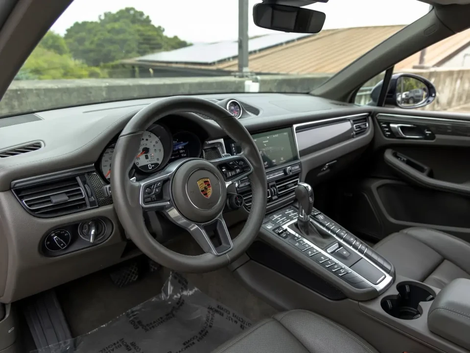 2021 Porsche Macan GTS - Image 4 of 12