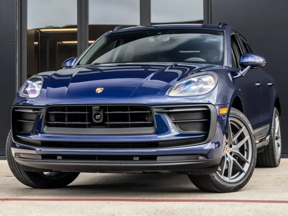 2021 Porsche Macan GTS - Image 9 of 12