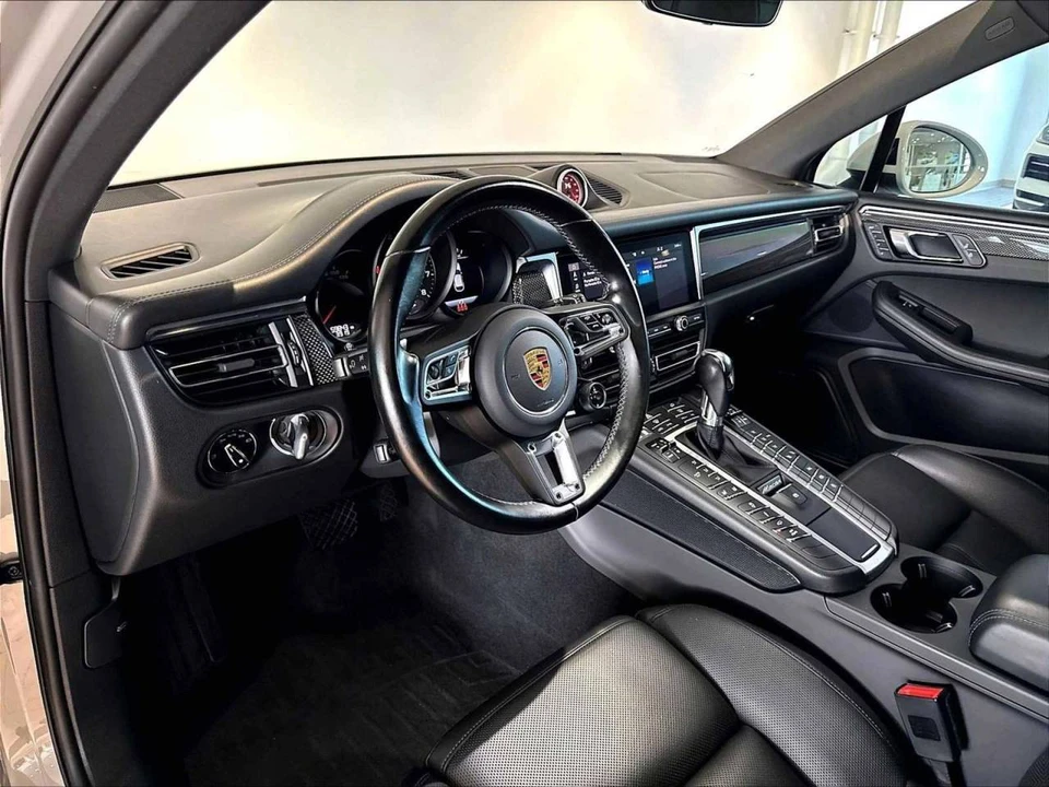 2021 Porsche Macan GTS - Image 4 of 5