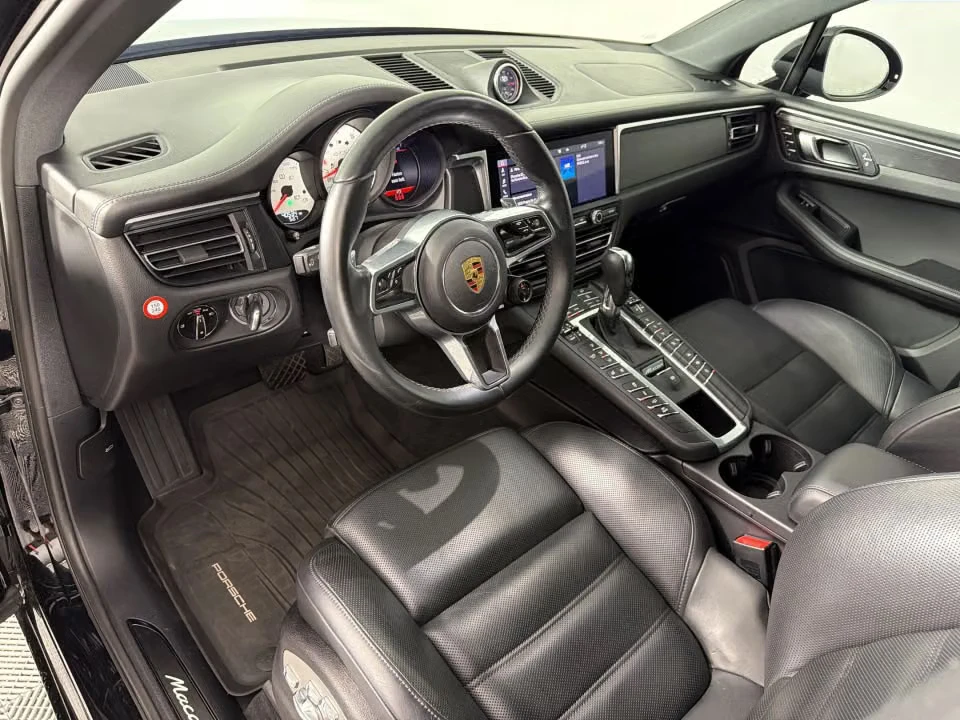 2021 Porsche Macan GTS - Image 27 of 31
