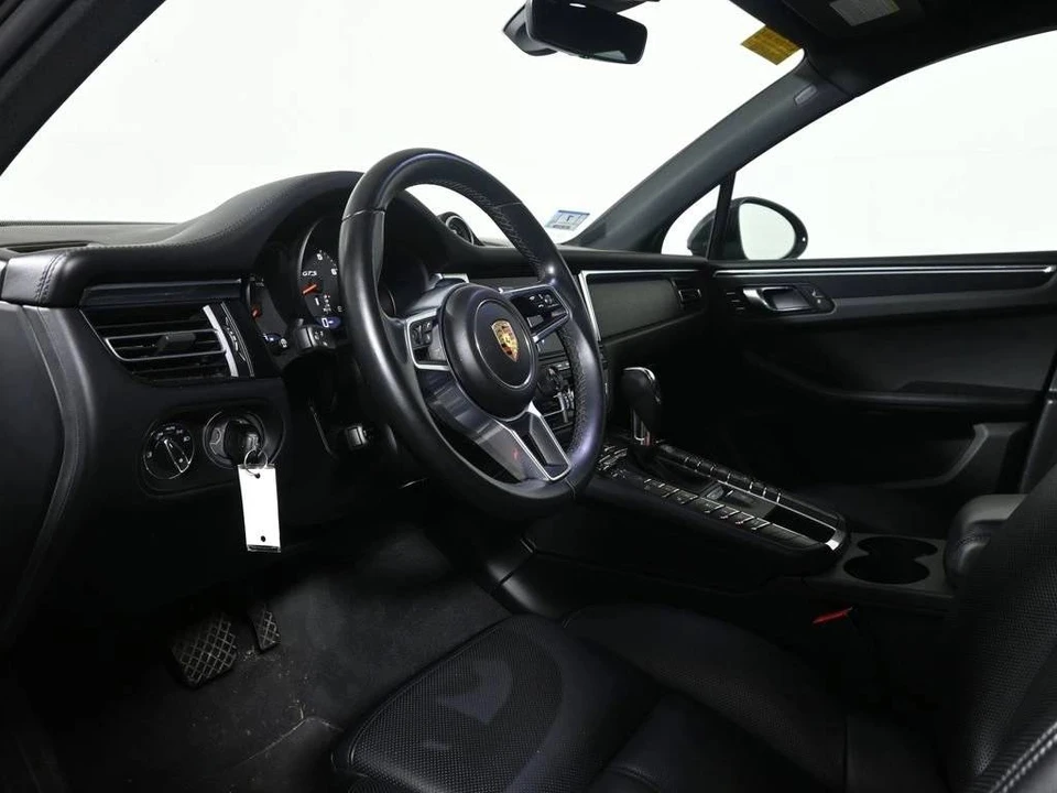 2021 Porsche Macan GTS - Image 4 of 5
