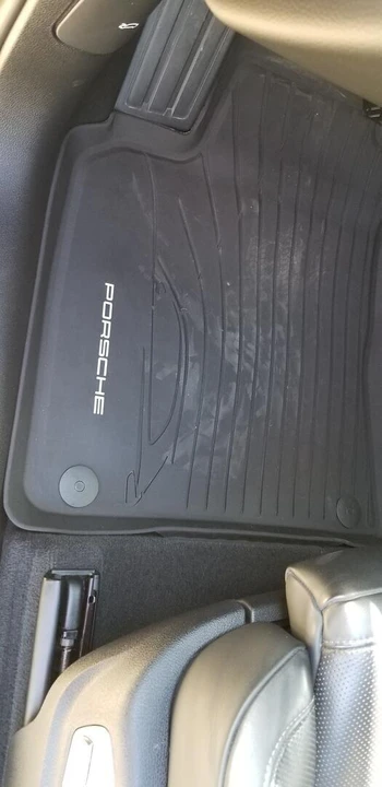 2021 Porsche Macan GTS - Image 15 of 24