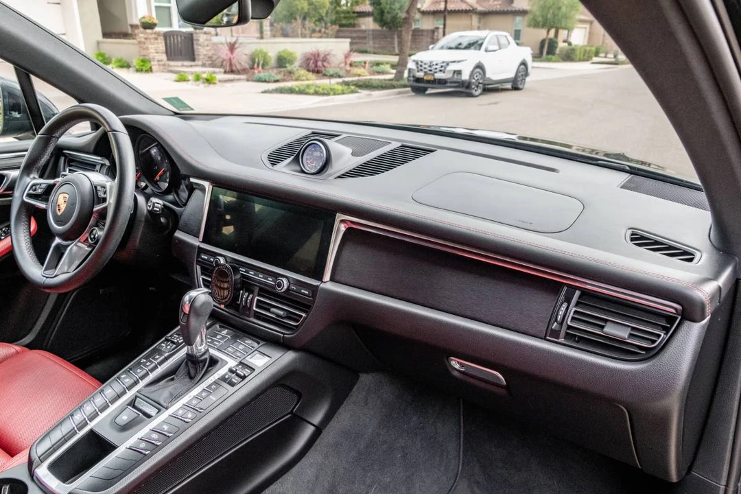 2021 Porsche Macan GTS - Image 7 of 11