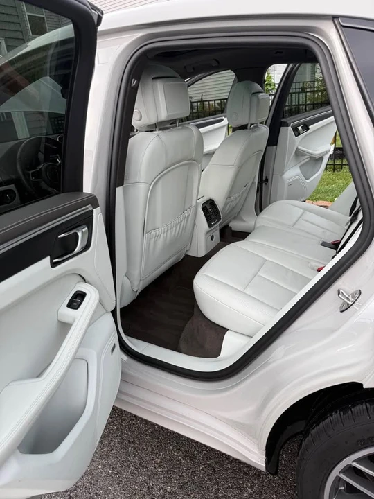 2021 Porsche Macan GTS - Image 12 of 19