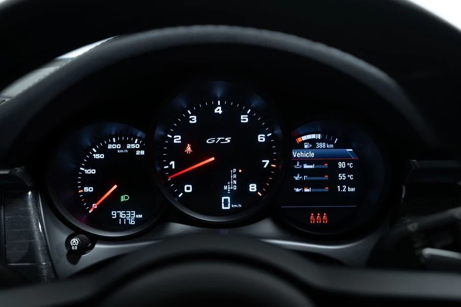 2021 Porsche Macan GTS - Image 12 of 17