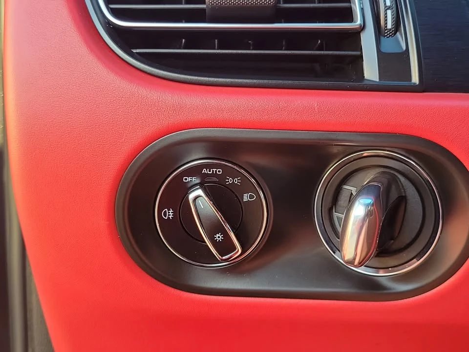 2021 Porsche Macan GTS - Image 14 of 18