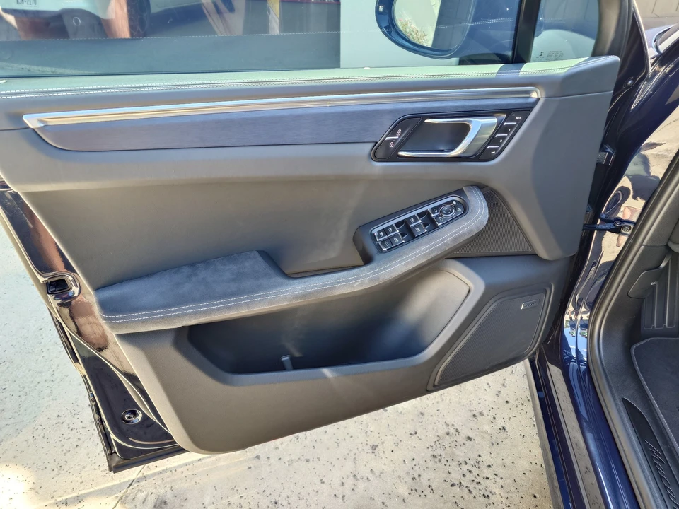 2021 Porsche Macan GTS - Image 19 of 22