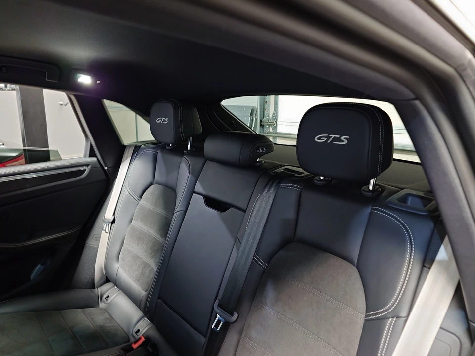 2021 Porsche Macan GTS - Image 20 of 22