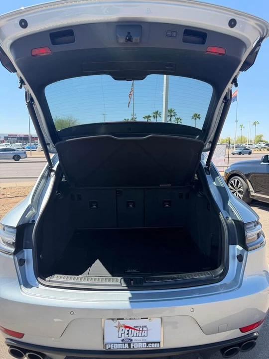 2021 Porsche Macan GTS - Image 5 of 8