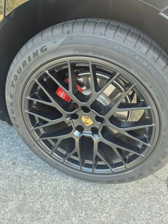 2021 Porsche Macan GTS - Image 12 of 17