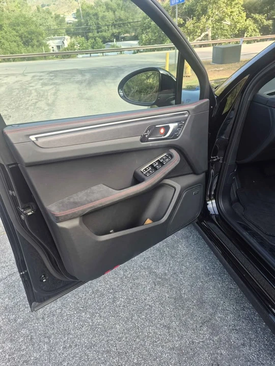 2021 Porsche Macan GTS - Image 6 of 17