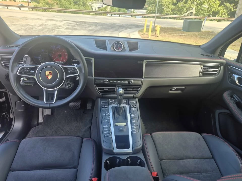 2021 Porsche Macan GTS - Image 16 of 17