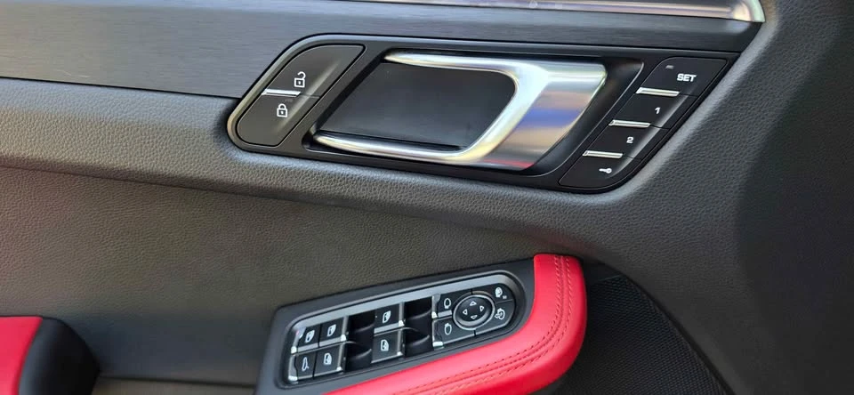 2021 Porsche Macan GTS - Image 7 of 20