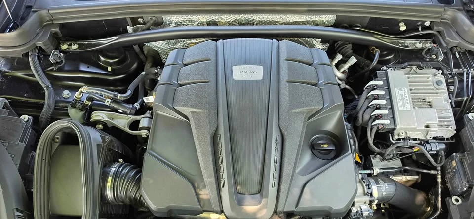 2021 Porsche Macan GTS - Image 18 of 20