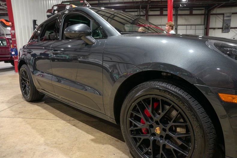 2021 Porsche Macan GTS - Image 30 of 31