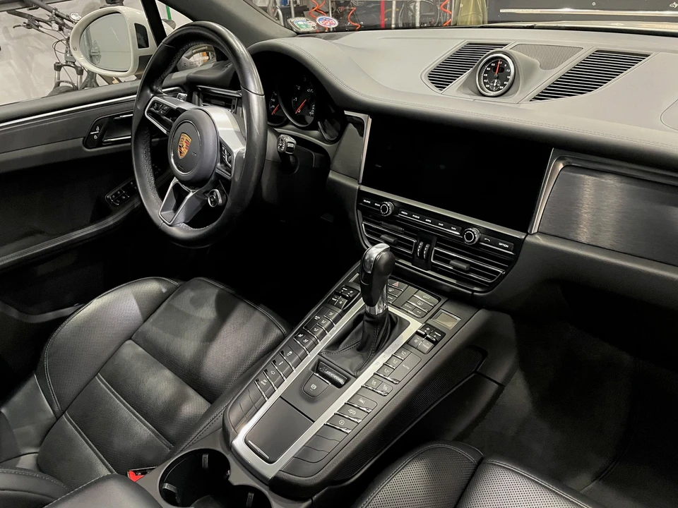 2021 Porsche Macan GTS - Image 8 of 17