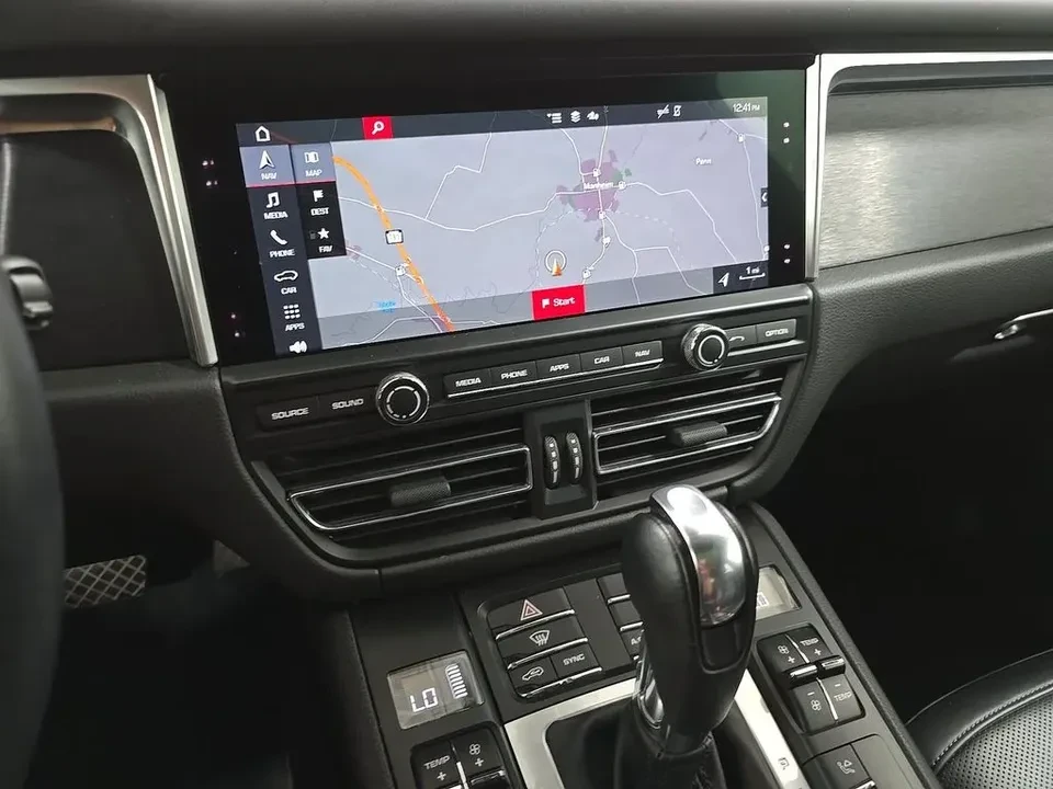2021 Porsche Macan GTS - Image 4 of 7