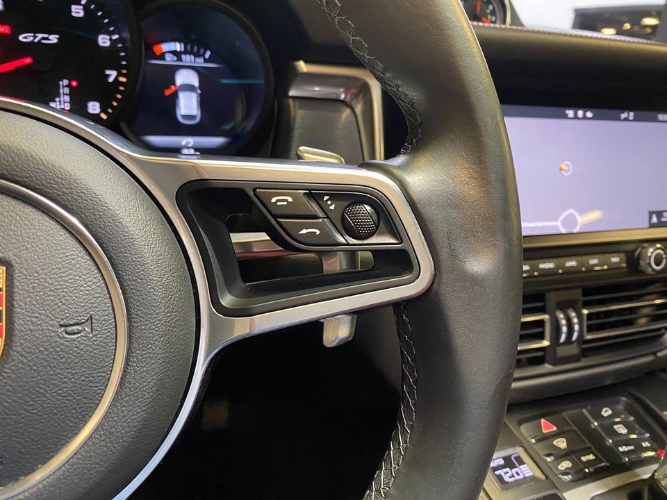 2021 Porsche Macan GTS - Image 19 of 31