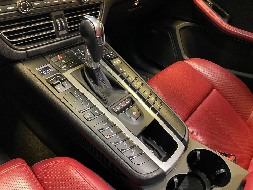 2021 Porsche Macan GTS - Image 16 of 31