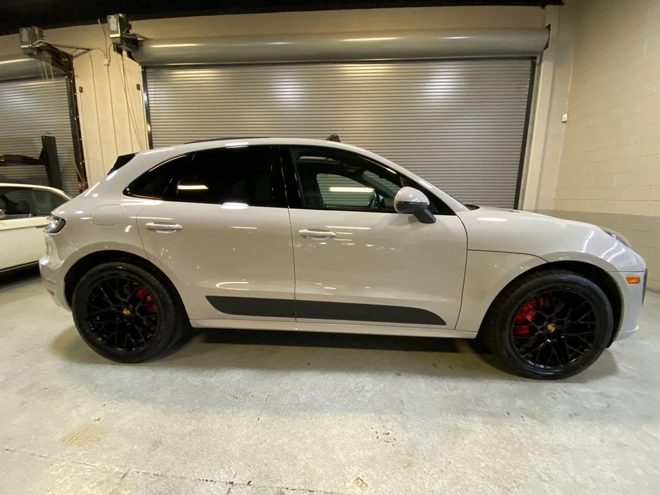2021 Porsche Macan GTS - Image 9 of 31