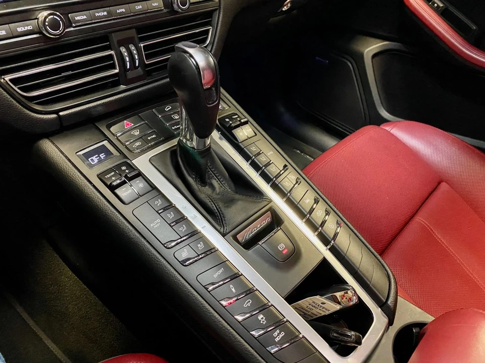 2021 Porsche Macan GTS - Image 28 of 31