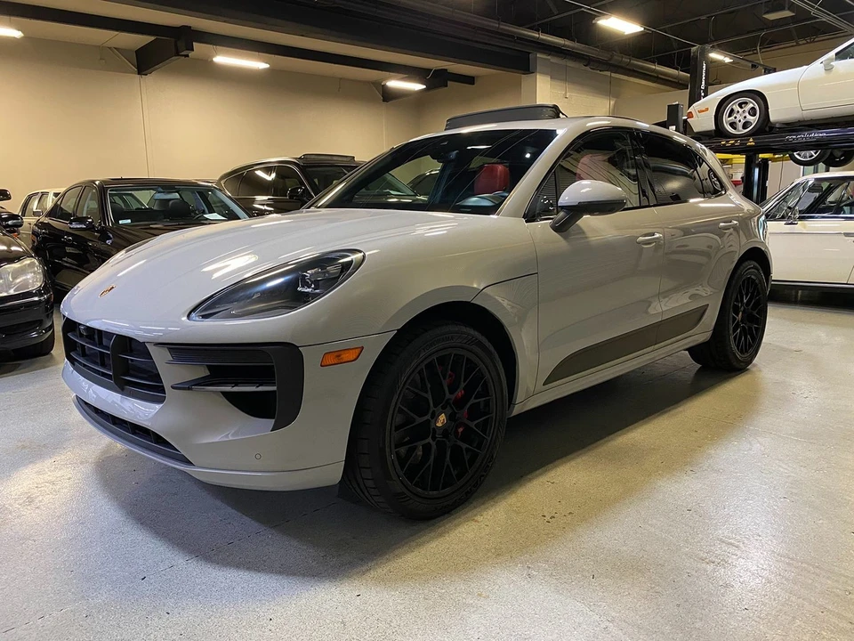 2021 Porsche Macan GTS - Image 2 of 31