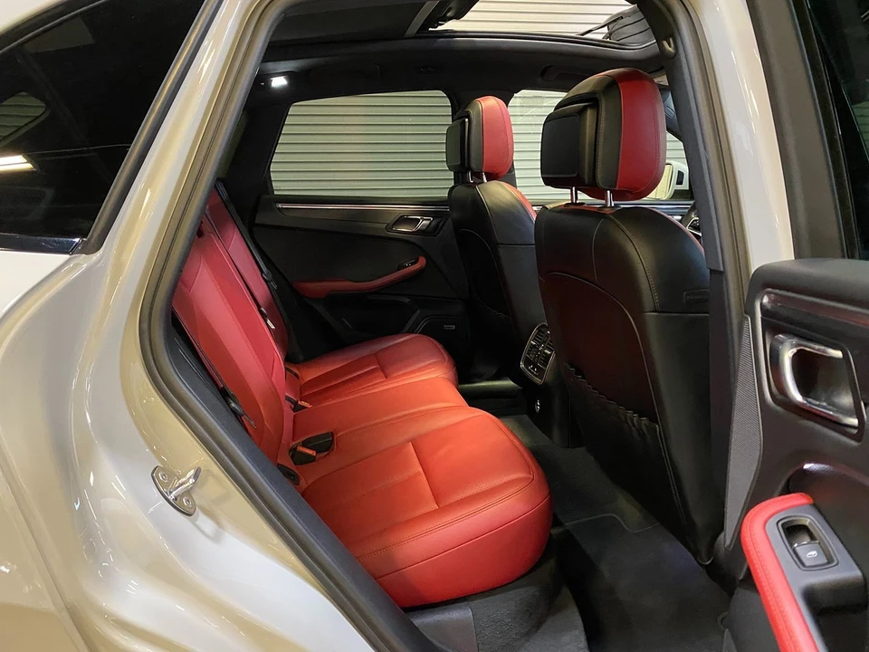 2021 Porsche Macan GTS - Image 22 of 31