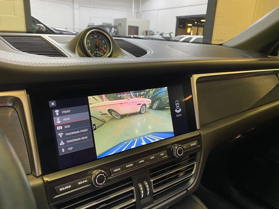 2021 Porsche Macan GTS - Image 15 of 31