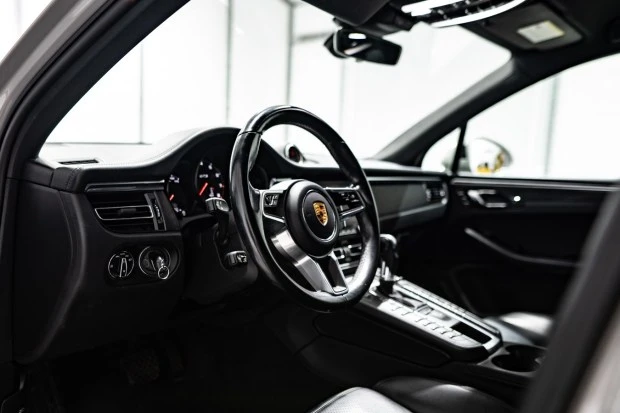 2021 Porsche Macan GTS - Image 5 of 7