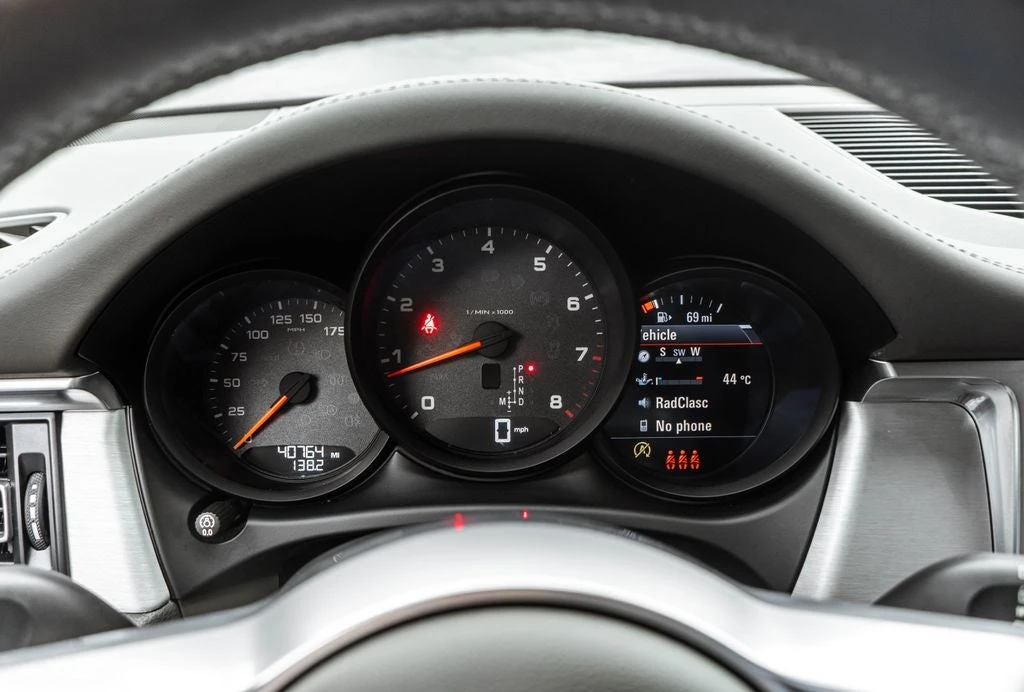 2021 Porsche Macan GTS - Image 15 of 31