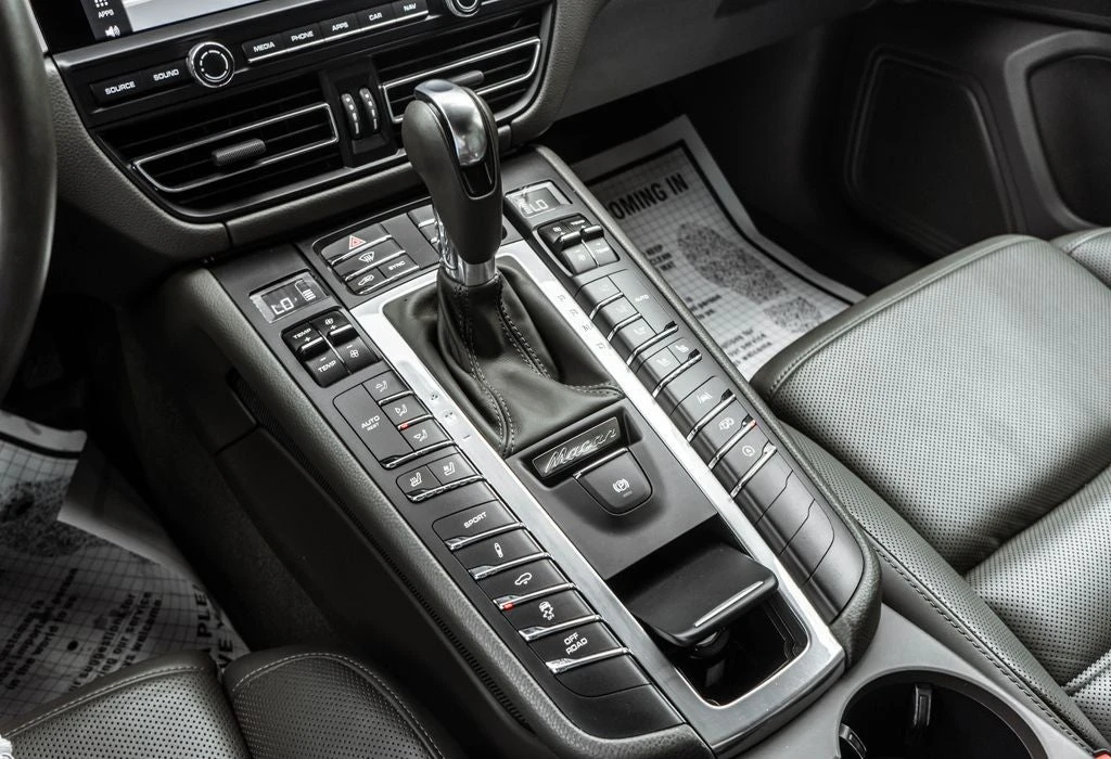 2021 Porsche Macan GTS - Image 22 of 31