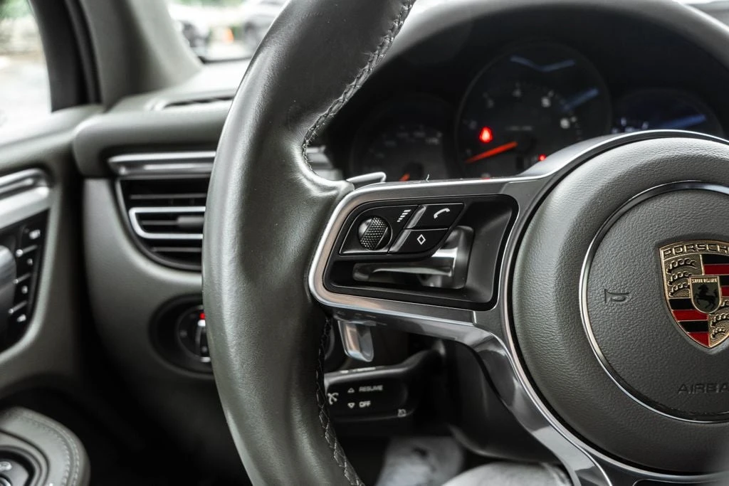 2021 Porsche Macan GTS - Image 24 of 31