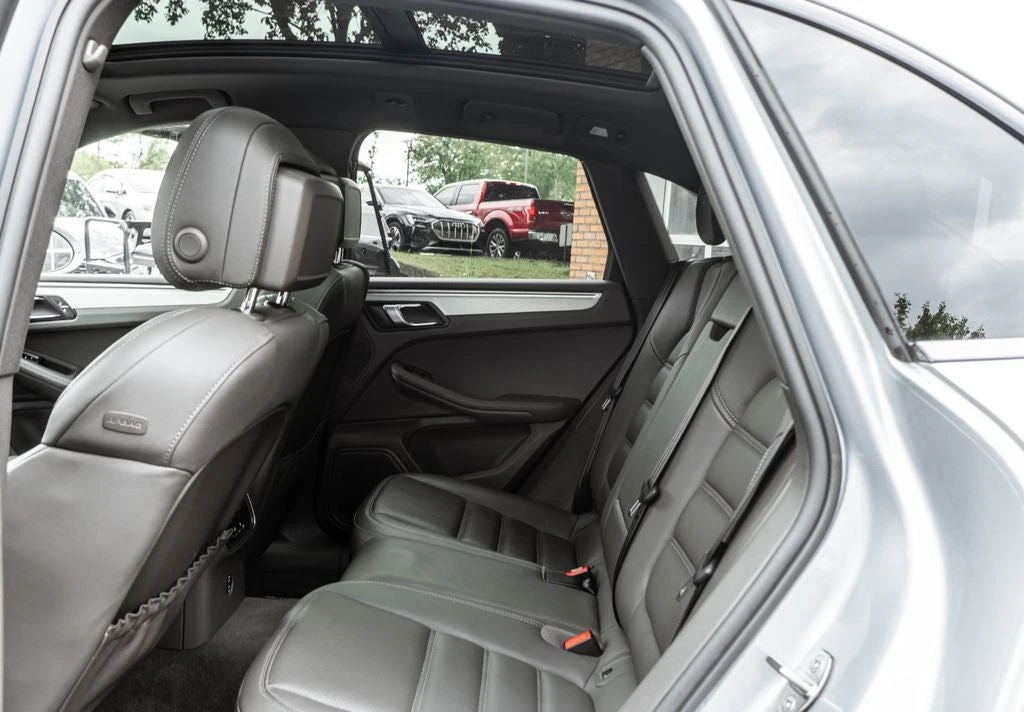 2021 Porsche Macan GTS - Image 27 of 31