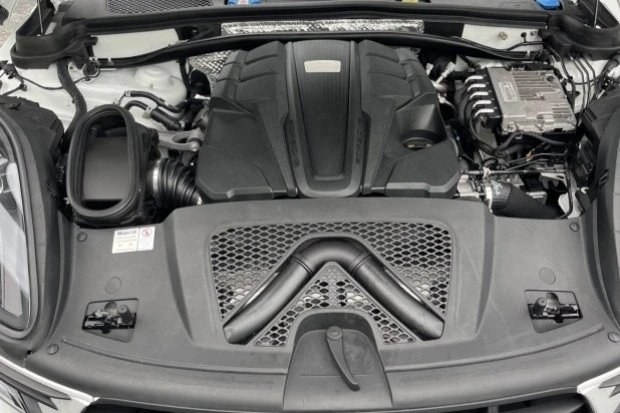 2021 Porsche Macan GTS - Image 6 of 8