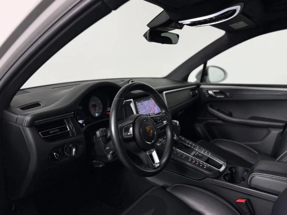 2021 Porsche Macan GTS - Image 4 of 5