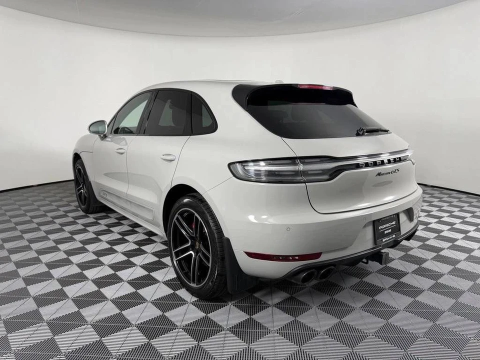 2021 Porsche Macan GTS - Image 3 of 5