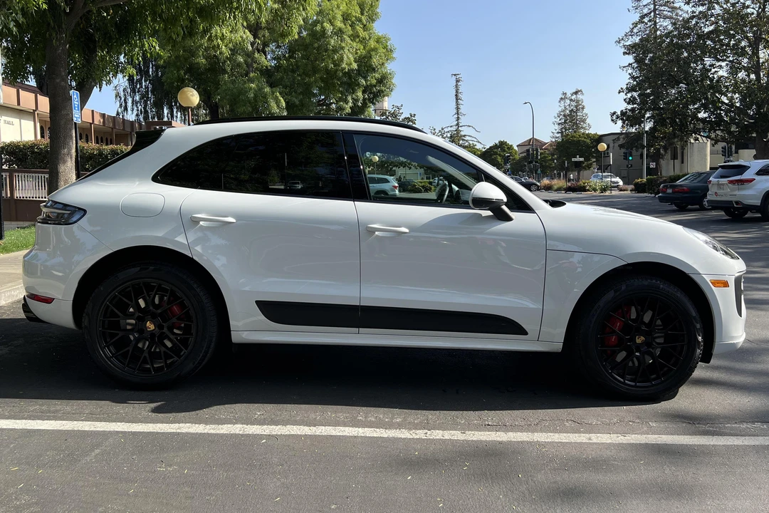 2021 Porsche Macan GTS - Image 3 of 31