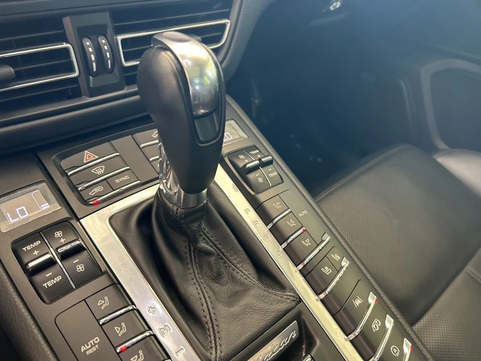 2021 Porsche Macan GTS - Image 8 of 12