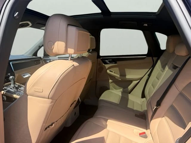 2021 Porsche Macan GTS - Image 9 of 20
