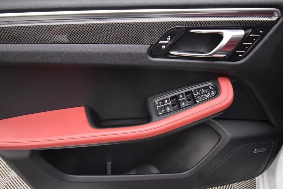 2021 Porsche Macan GTS - Image 14 of 18
