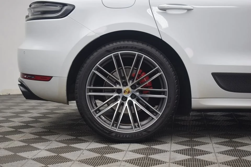 2021 Porsche Macan GTS - Image 5 of 18