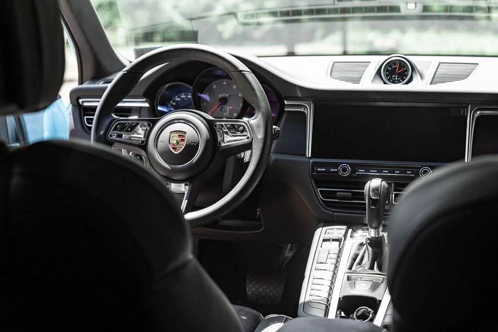 2021 Porsche Macan GTS - Image 18 of 31