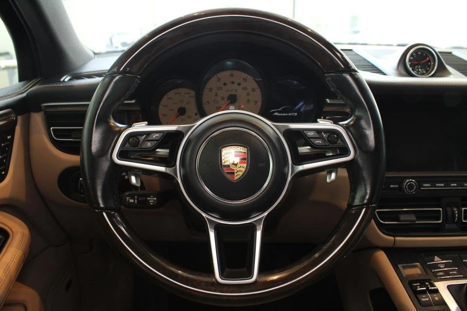 2021 Porsche Macan GTS - Image 18 of 20