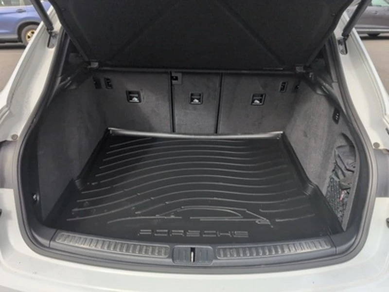 2021 Porsche Macan GTS - Image 13 of 20